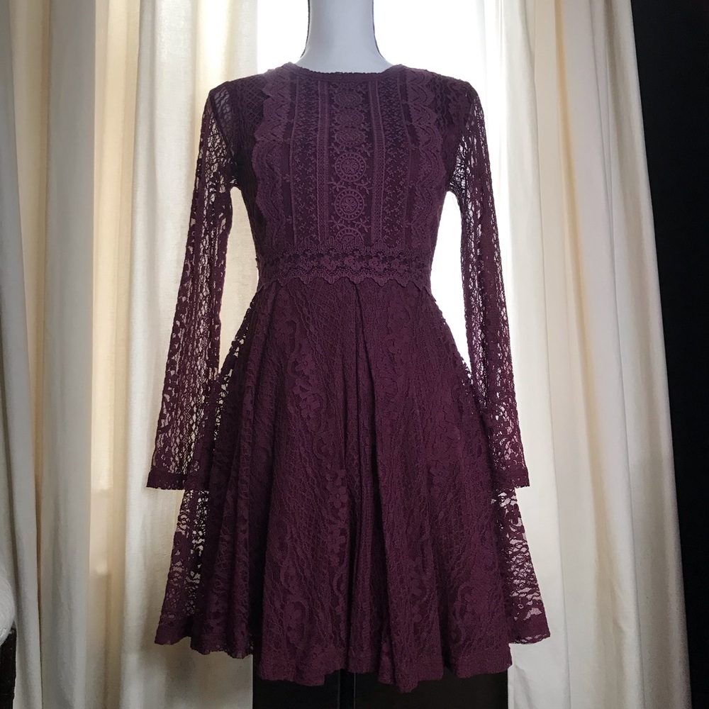 Burgundy Lace Long Sleeved Open Back Dress